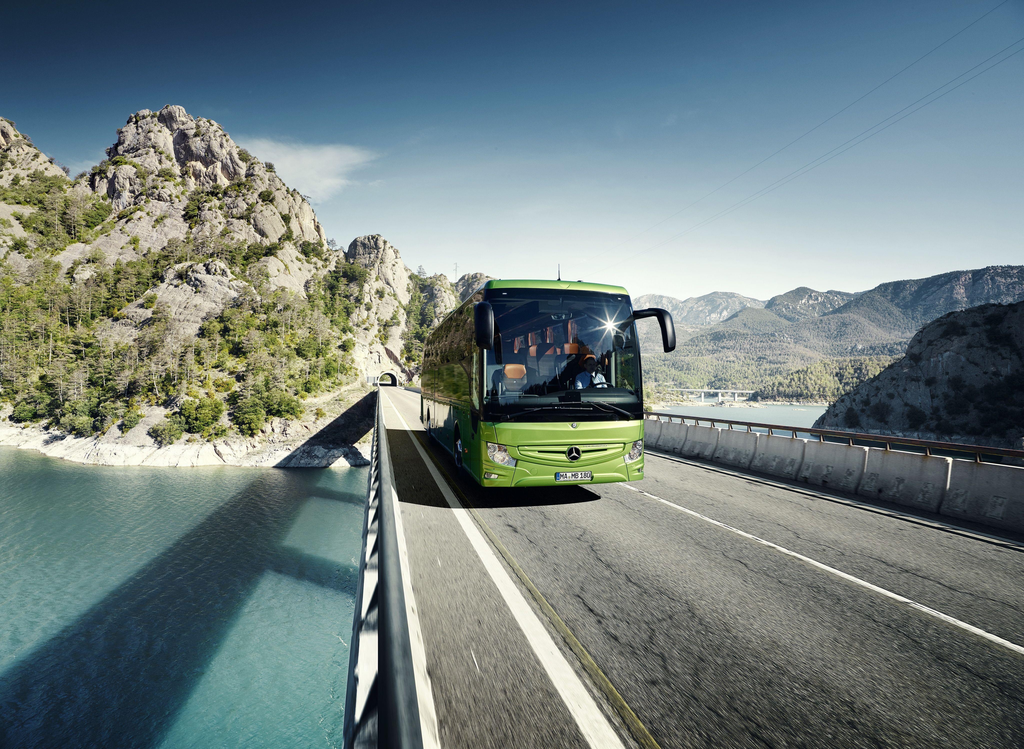 Трансферы (аэропорт ↔ отель ↔ экскурсии)